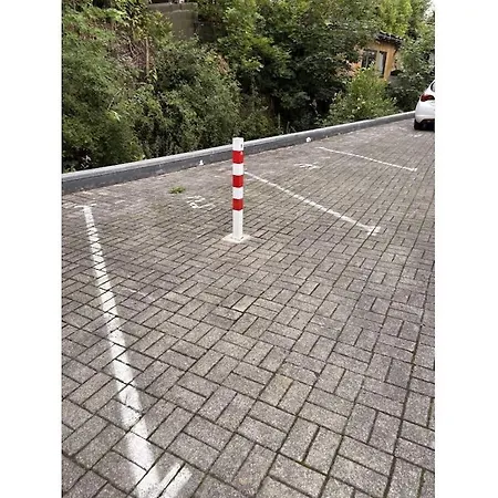 With 2 Bedrooms Apartamento