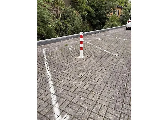 With 2 Bedrooms Apartamento