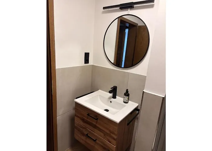 With 2 Bedrooms Apartment