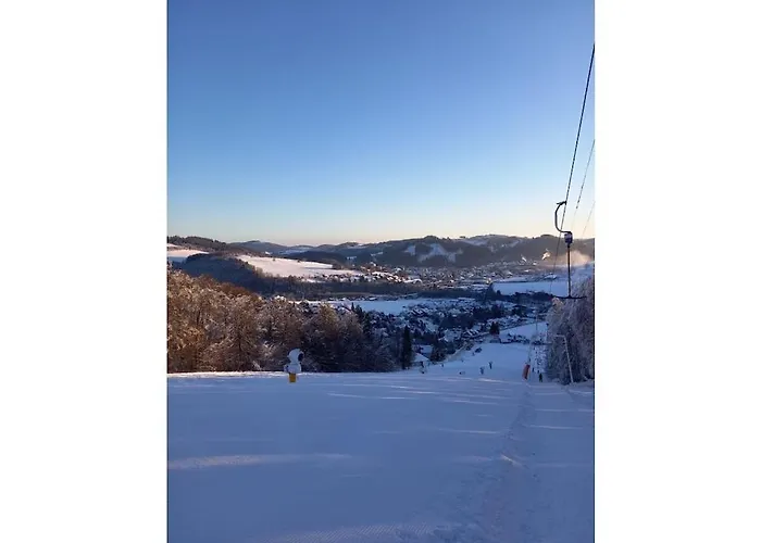 With 2 Bedrooms Apartamento